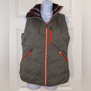 Nike Golf Campfire Reversible Vest with hidden hood. NWOT
